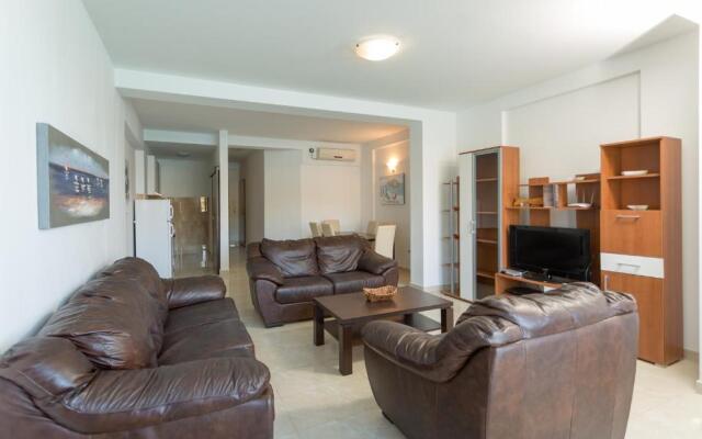 Adriatic Raf Apartments