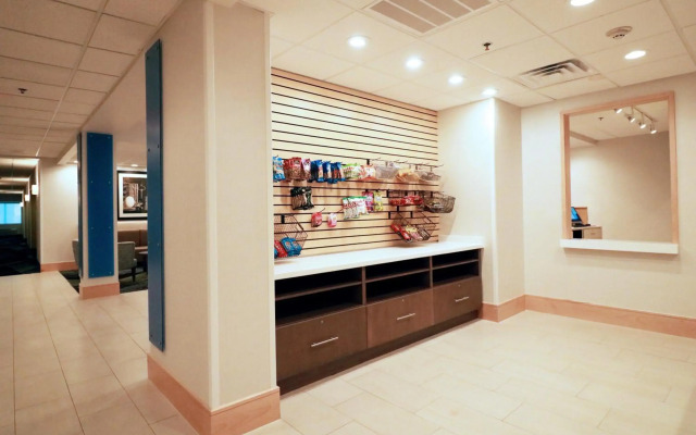 Holiday Inn Express & Suites Columbia-I-26 @ Harbison Blvd by IHG