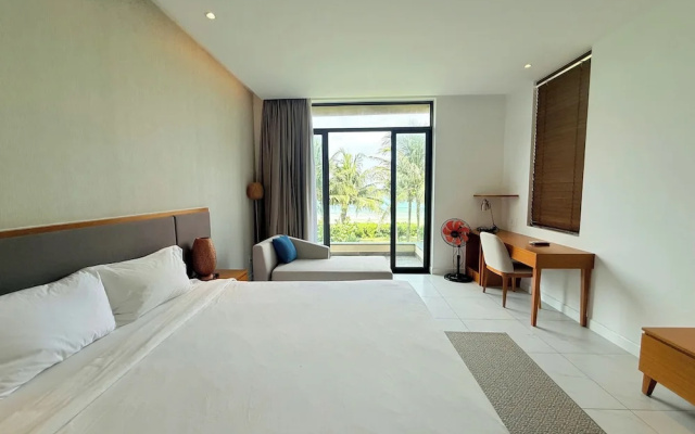 Luxury Villa Beach Front – Guest Rooms – Cam Lam