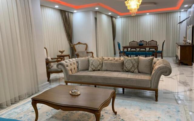 Villa Vadi-Isıtmalı havuzlu-Şömineli-Kış bahçeli-Tamamen Müstakil