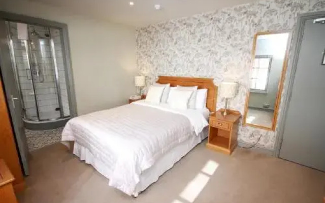 Crown Hotel