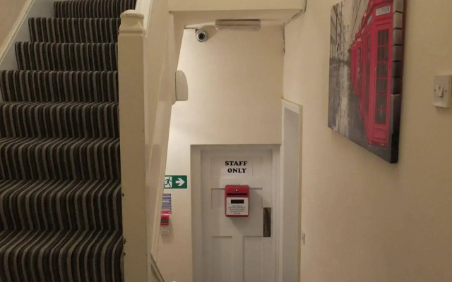Eurobar Cafe and Hotel