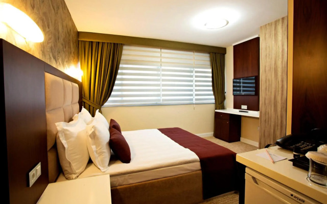 End Glory Hotel
