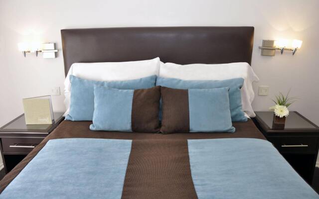 Sarmiento Suites Aparthotel