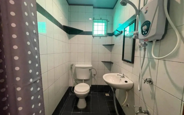 OYO 90368 Jono's Place Guesthouse