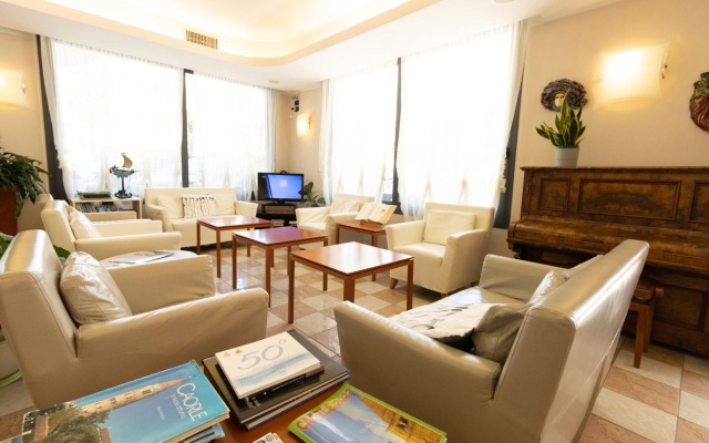 Hotel Crystal