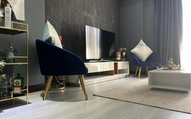 Luxury Apartment - Michelangelo Towers