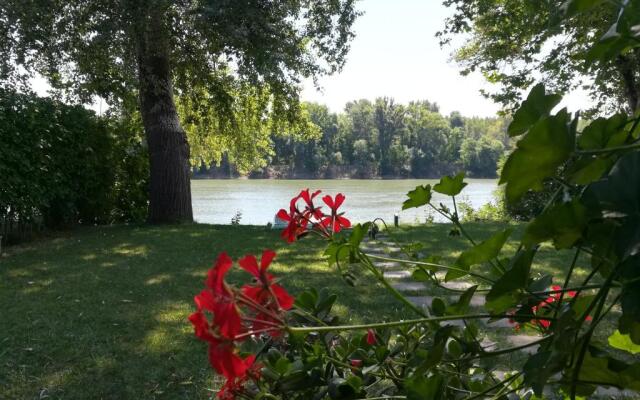 Tiszavirág Nyaralóház