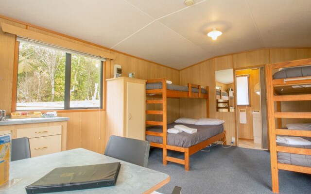 Blue Lake Top 10 Holiday Park