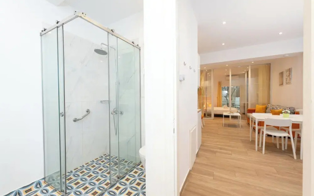Spacious Peaceful Studio with Garden Patio