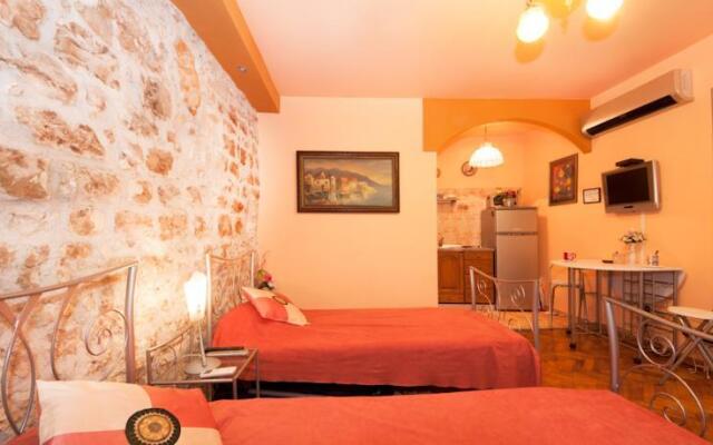 Pjaca Residence