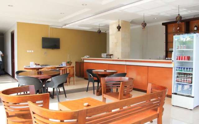 Airy Kuta Utara Pantai Batu Bolong 56 Canggu Bali