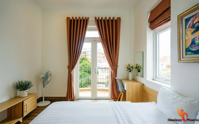 Himalaya Phoenix Hotel