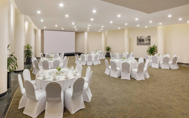 Melia Danang Beach Resort