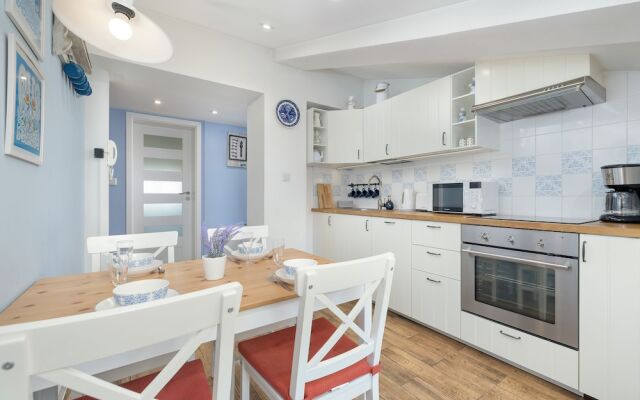 Family Apartment Slowackiego by Renters