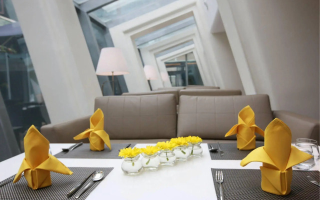 Parkview O.city Hotel
