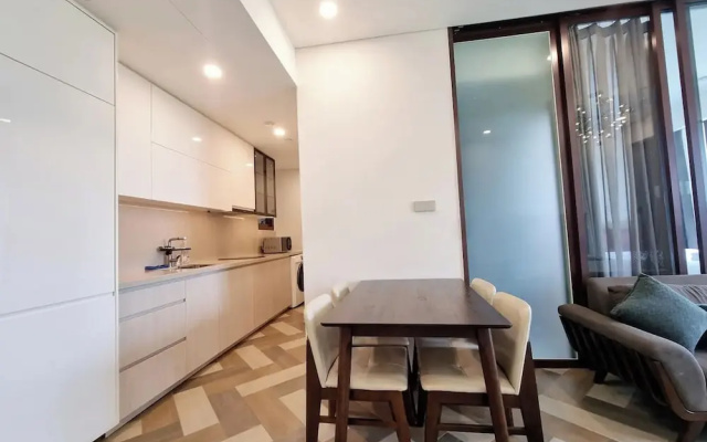Bluesky Metropole Galleria Luxury