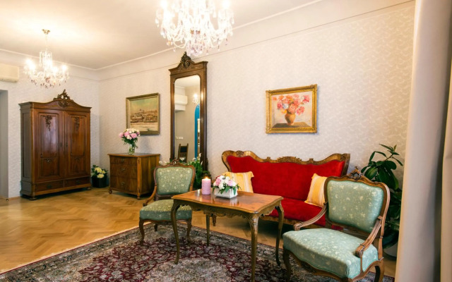 Boutique Hotel Constans