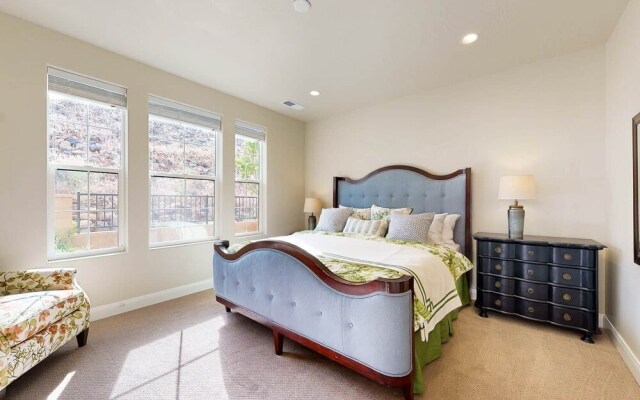 Black Rock Hills 5 Bedroom Home