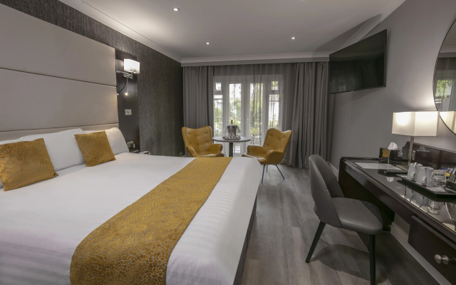 Best Western Premier Heronston Hotel & Spa