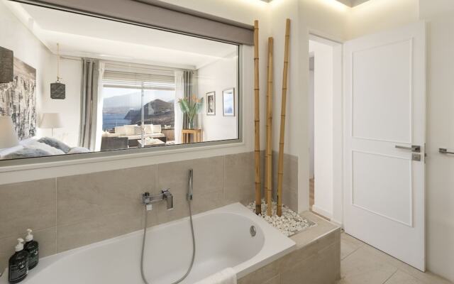 HomeLike Stunning Atlantic Views Apartment