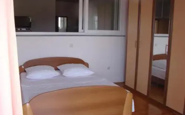 Apartments Happy Island Rab