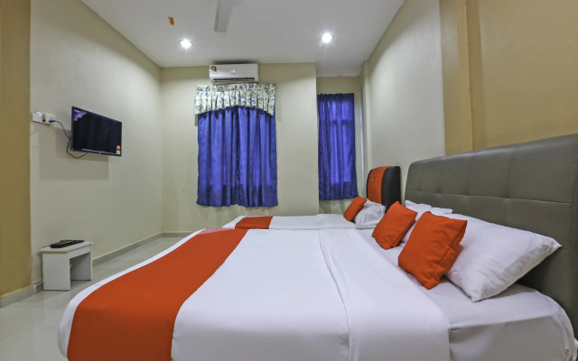 OYO 89933 Nun Hotel