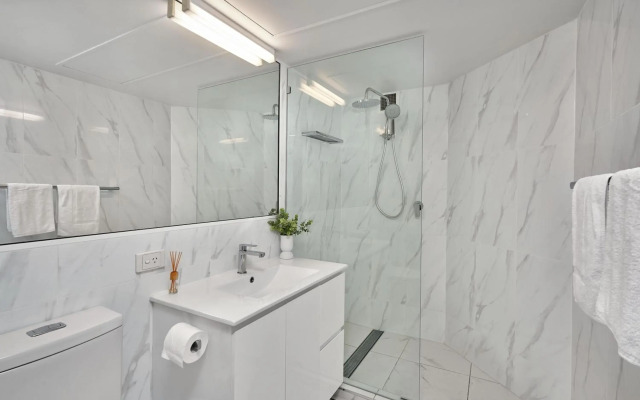 Golden Sands Beachfront Apartment Resort