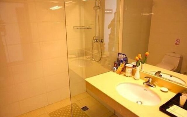 Kunming Guofang Hotel