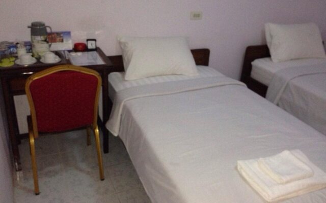 Daddy's Home Hotel