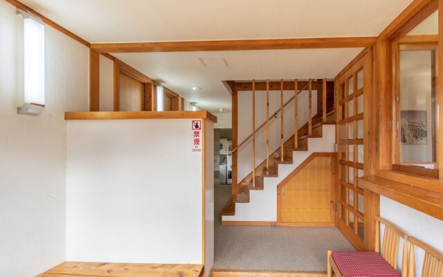 Hirafu Houses