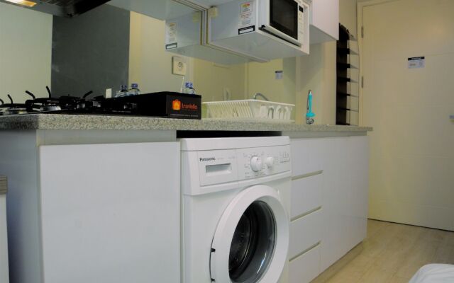 Modern and Full Parquette @ Studio Springlake Summarecon Apartment