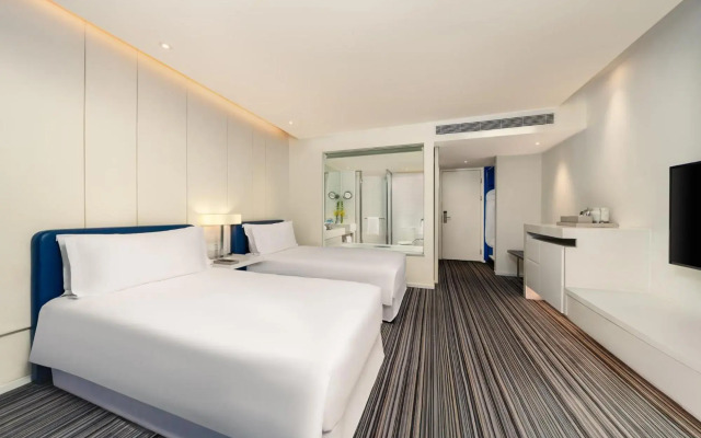 Grand Mercure Shanghai Century Park