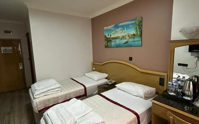 Nil Hotel