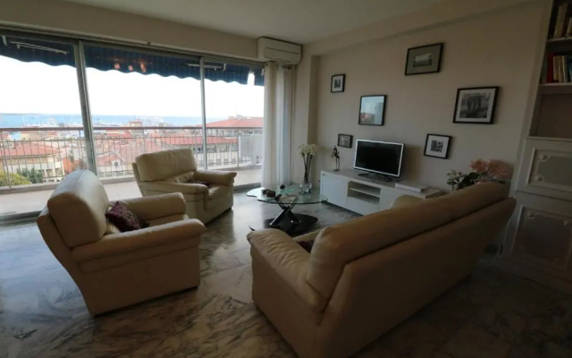 2, 3 and 4 bedroom sea view Forville Apartments 5 mins from the Palais - Apartment in Cannes - Photo 2