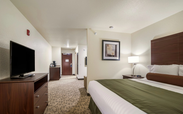 Cobblestone Hotel & Suites - Victor
