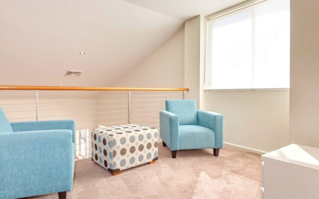 Mantra Aqua, Penthouse 83/1A Tomaree Street