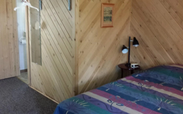 Bear Paw Inn