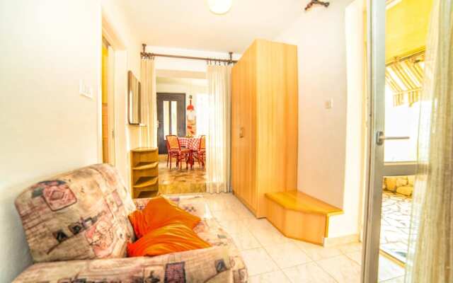Apartment Reisman / One Bedroom A1