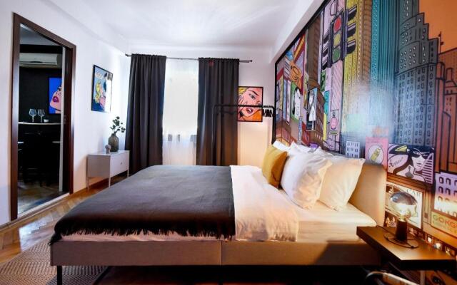 THE POP ART Experience Central Studio - Homey Residence