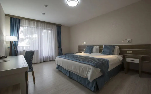 Campus Alba at Hotel Castello Mare