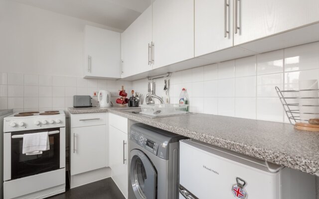 Stylish 1 Bedroom Flat In South Kensington