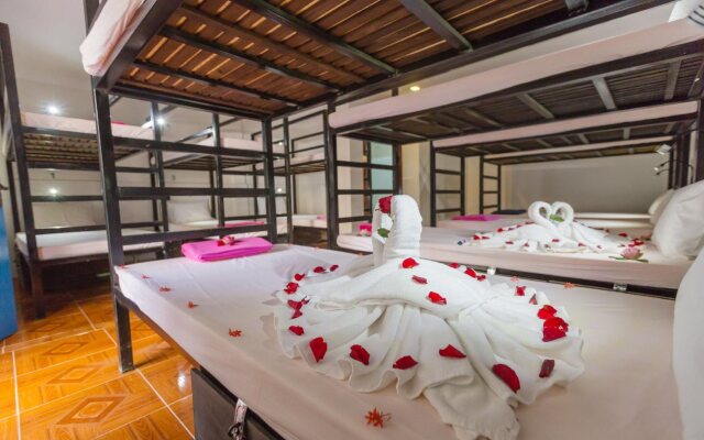 Kafu Hostel & Pool