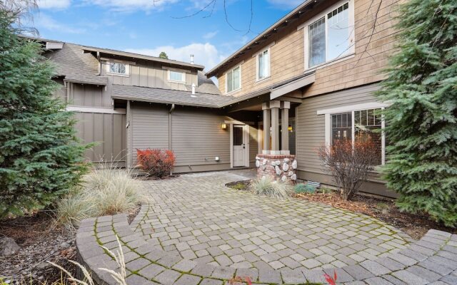 Craftsman-style Awbrey Home features Gas BBQ by RedAwning