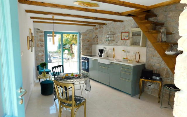 bezauberndes Steinhaus mit Garten in der Altstadt von Rovinj