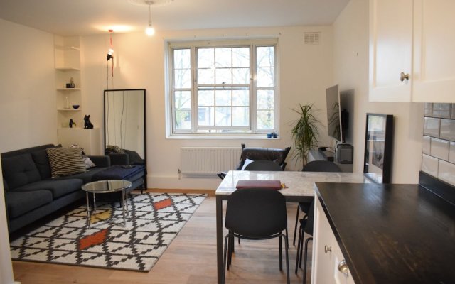 2 Bedroom Apartment in Clapham Sleeps 4