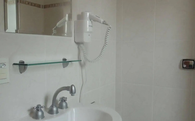 Hotel Luni