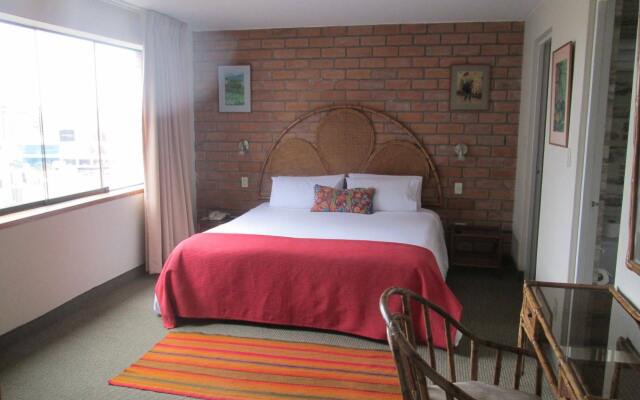 Suites Real Hotel