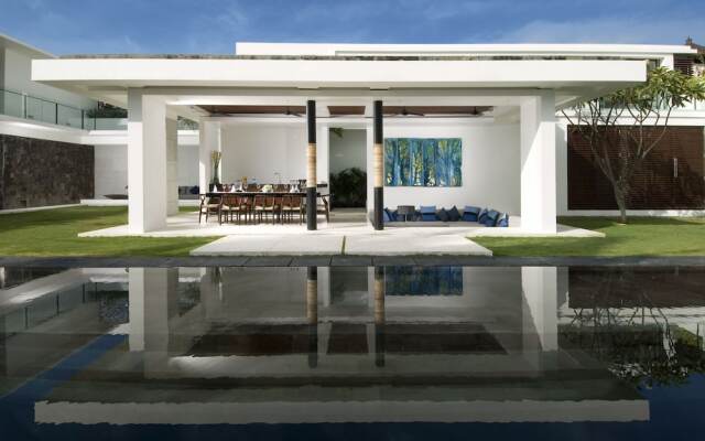 Villa Aqua