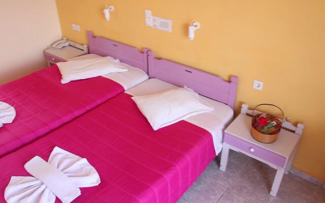 Triton Hotel